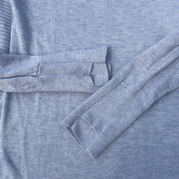 Lululemon Hello Aloe Pullover
Heathered Silverscreen / Heathered Silverscreen - Picture 8 of 10